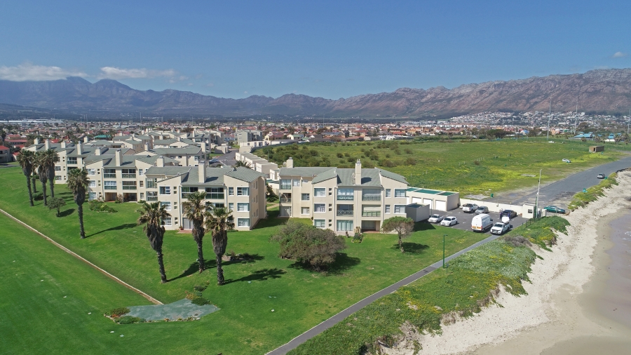 1 Bedroom Property for Sale in Greenways Golf Estate Western Cape